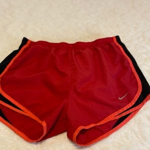 Nike S Women’s Dri Fit Red Black stripe Running Shorts waist 26” in 3” length 10